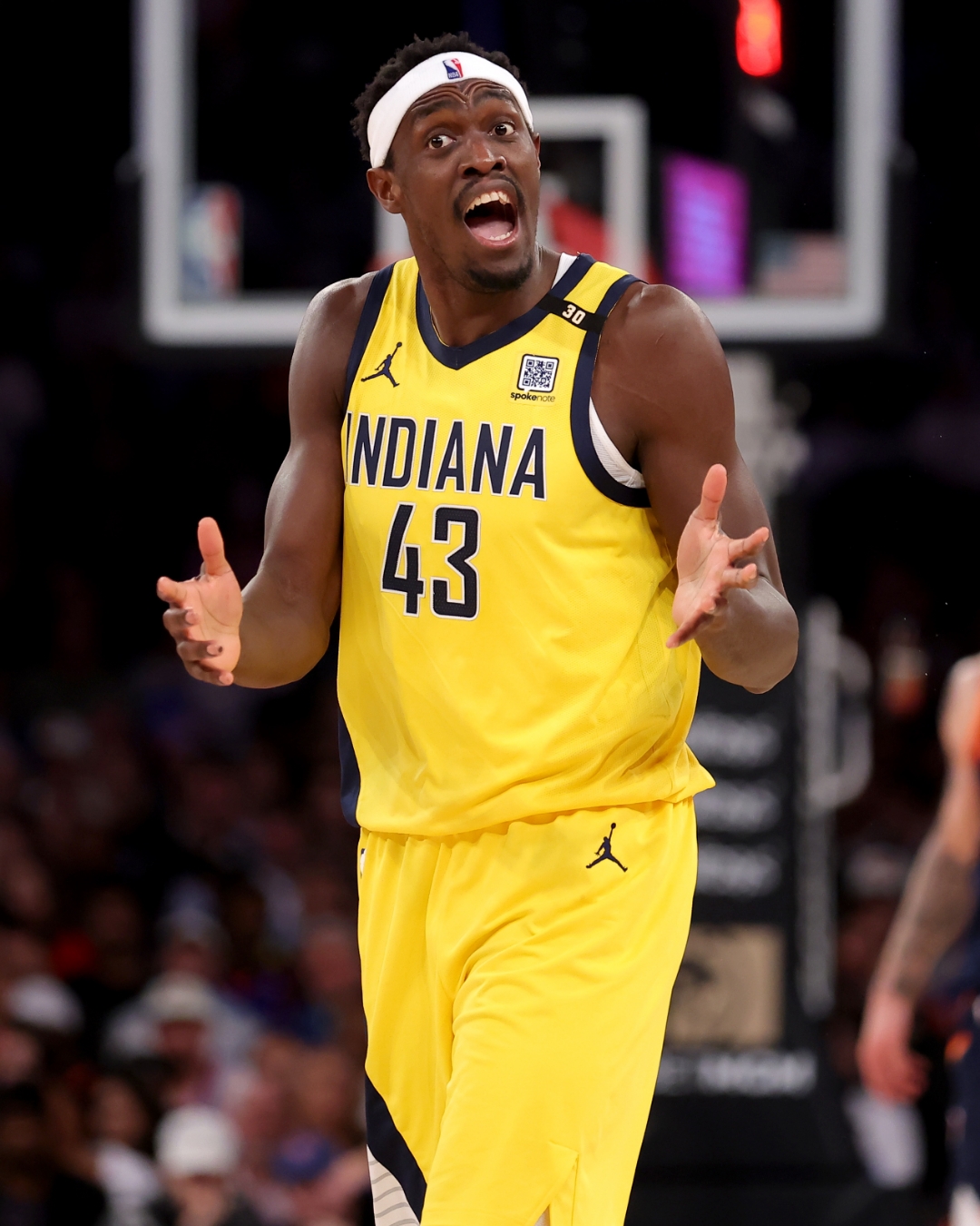 开云体育-西亚卡姆在利物浦比赛中挺进下一轮，败北引发热议！的简单介绍